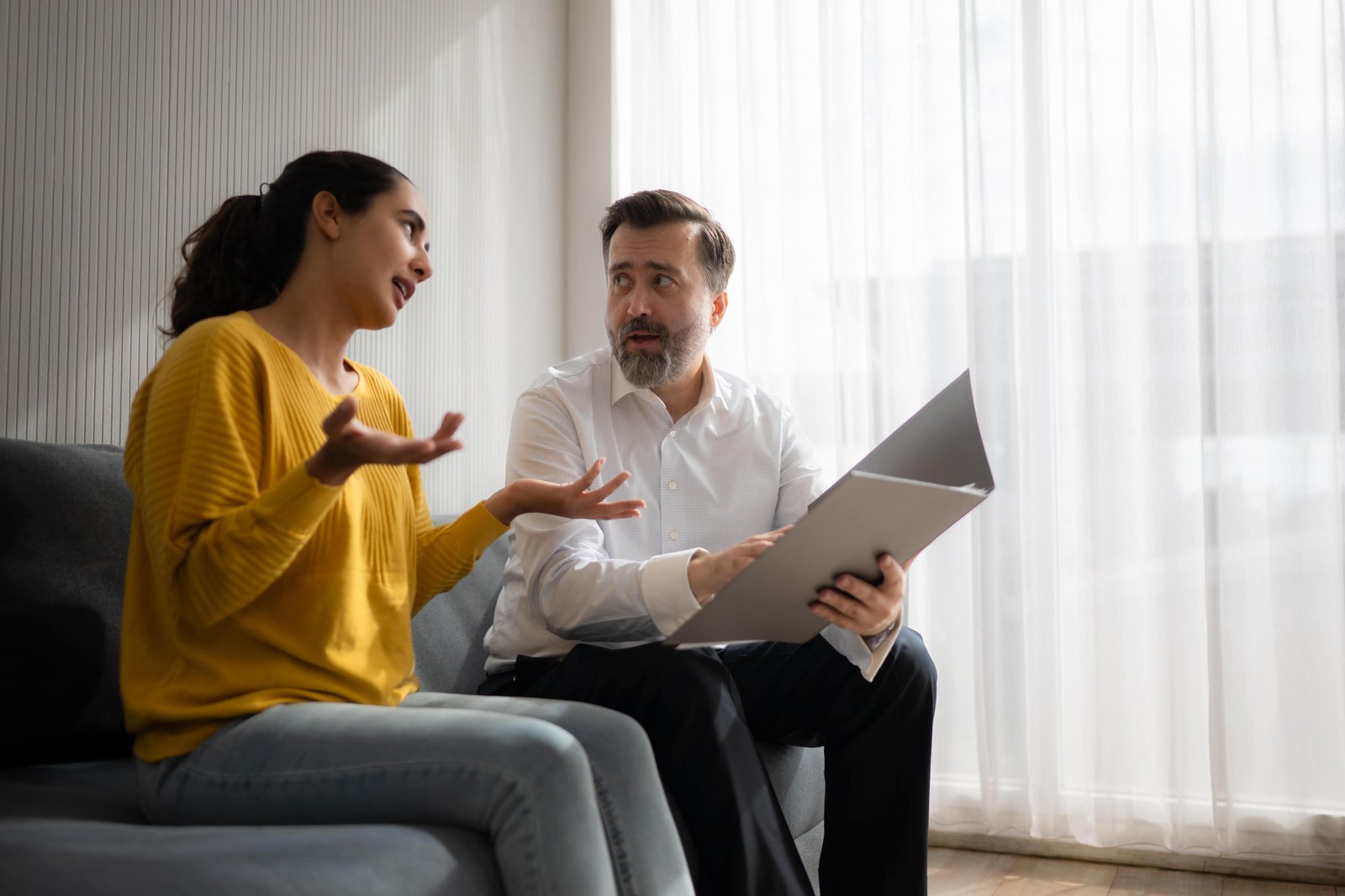 Échange professionnel autour d'une réclamation en location saisonnière